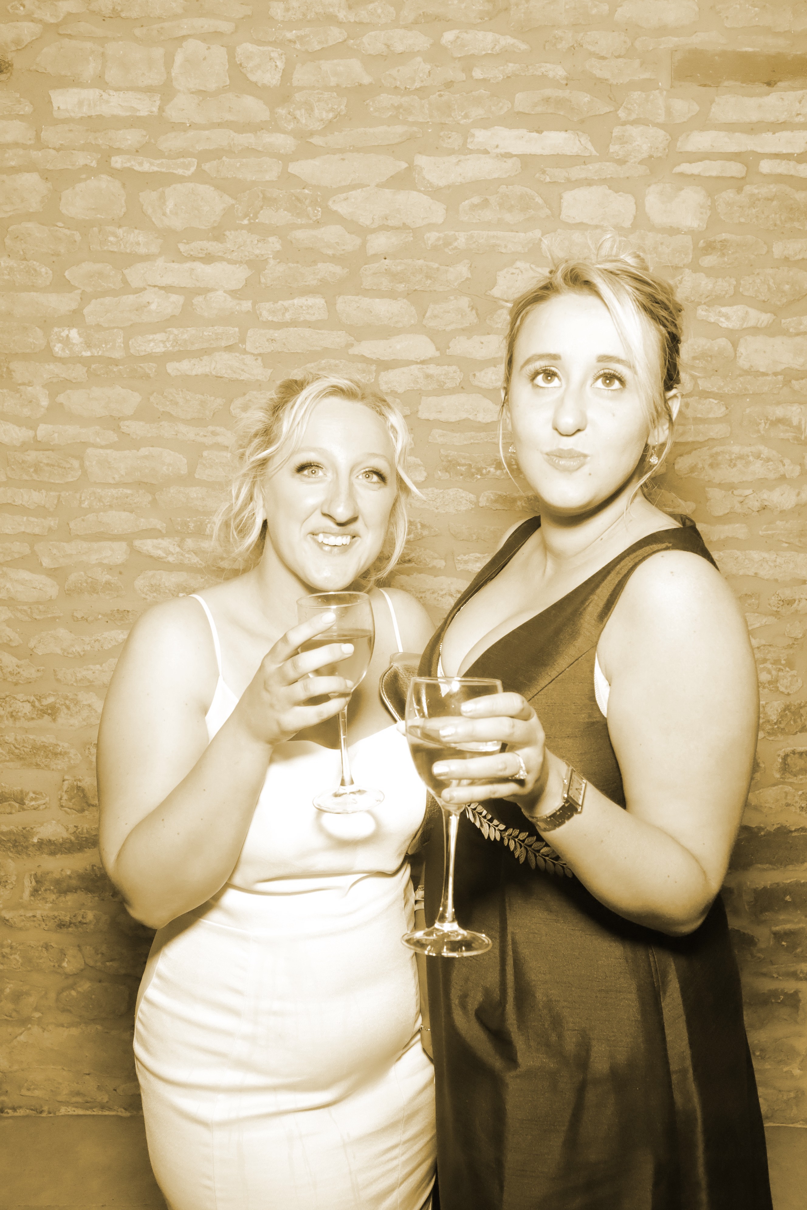 Natalie & Jack’s Wedding | View more photos from the event at gallery.myphotoboothexperience.co.uk/u/MyPhotoBoothExperienceLtd/Natalie-Jack’s-Wedding